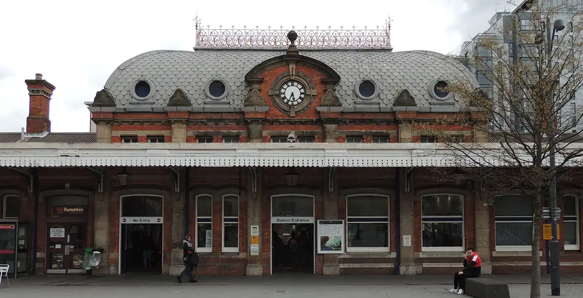 Photo of Slough Railway Station